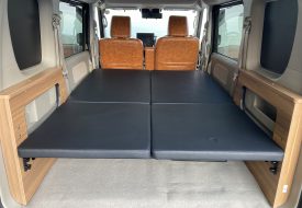 【入庫車両のご案内】