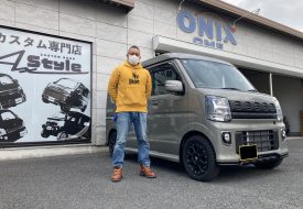 【モンスタースポーツ　エブリイＷ　ＴＯＵＧＨ　ＳＴＹＬＥ】